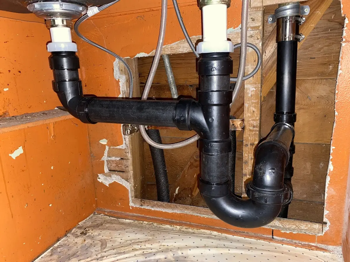 Professional Pipe Bursting equipment and tools on the job in Valley Falls